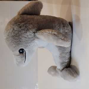 The petting zoo    Baby shark toy 11"